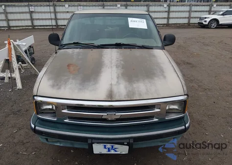 1997 Chevrolet S-10 Ls Fleetside z USA, uszkodzony, nr VIN 1GCCS14X4V8152506